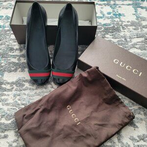 Black Gucci Flats (Euro 39 / US 8.5)